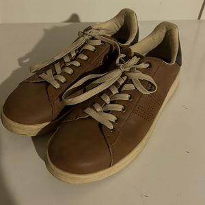 Men’s shoes